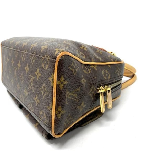 Louis Vuitton Monogram Manhattan PM Hand Bag - Picture 12 of 15